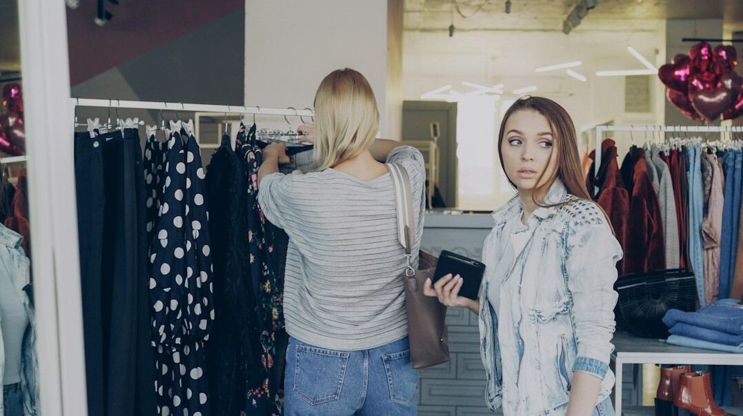 retail employee theft